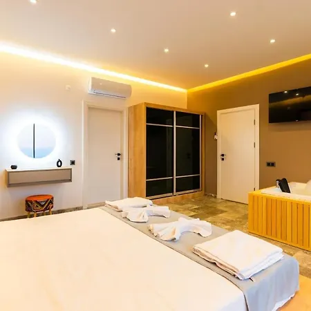Vila Merkeze Yakın , Deniz Manzaralı , Jakuzili